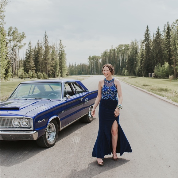 Grad/Prom/Evening Dress - Picture 1 of 5